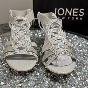Jones New York Denise Metallic sparkling Strappy wedge Sandals NEW 6.5